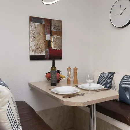 Santa Maria 41 - One Bed On The Ground Floor With Appartement *